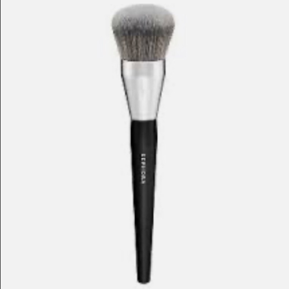 Sephora pro all over powder brush #61